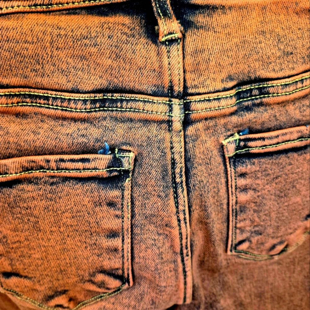 Ladies Rust Jeans - Picture 6 of 7